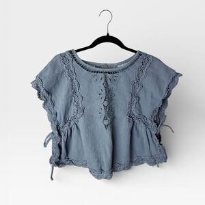 Anthropologie New Romantics Cropped Lace Dusty Blue Pop Over Blouse (H)